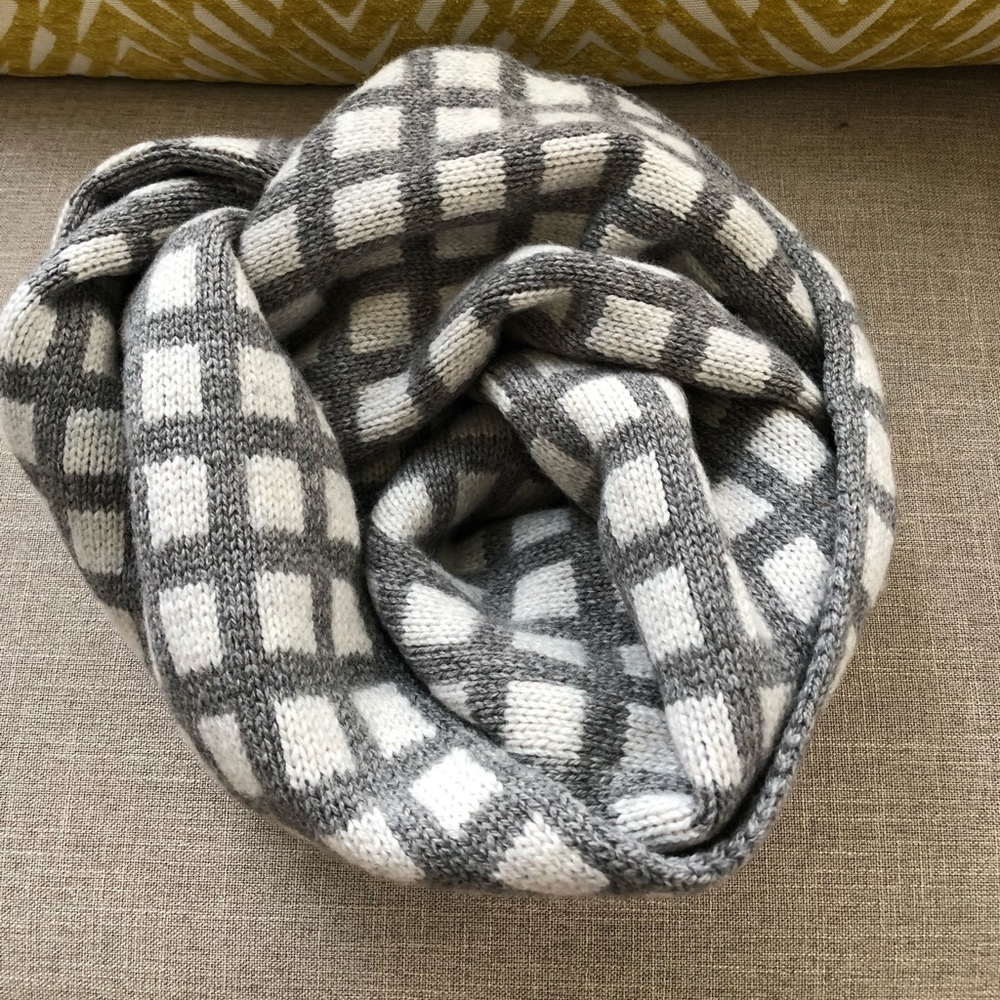 Donated. J Crew wool blend scarf. One size